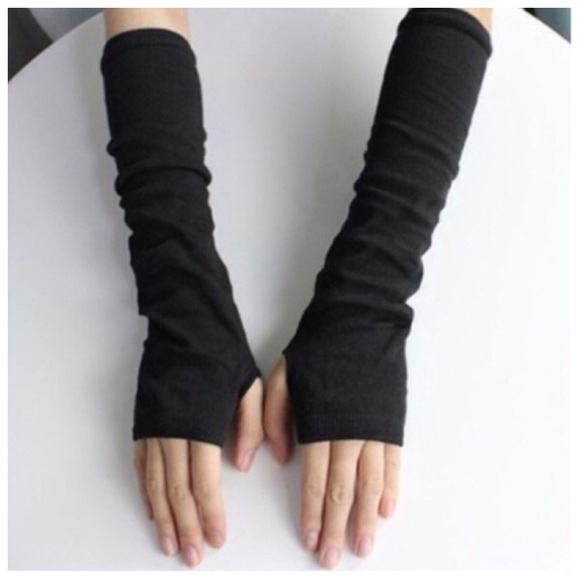 Rated One Pair Fingerless Black Gloves NEW 11”-13” Long Warm Mitten - Picture 2 of 5
